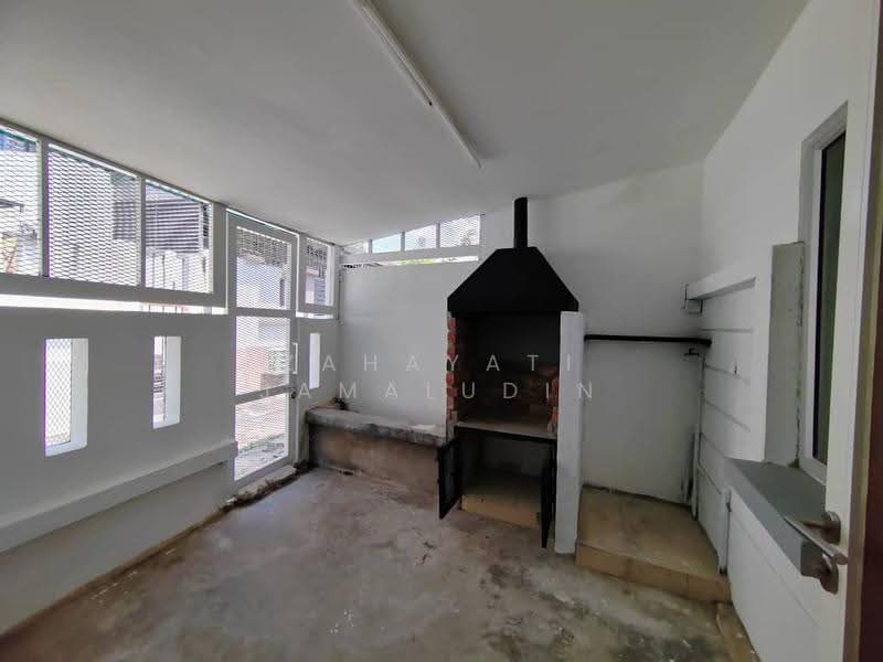 3-storey Terraced House for Rent in Shah Alam (Selangor) - Zahayati Jamaludin - PropertyGuru.com.my