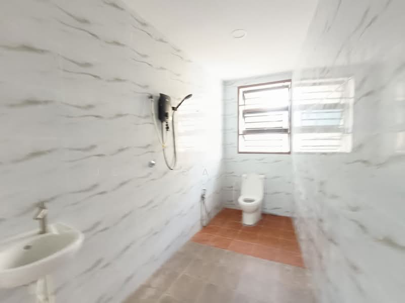 Ros Merah untuk Untuk Dijual - RM 835,000, Feb 2026 - Bathroom - PropertyGuru.com.my