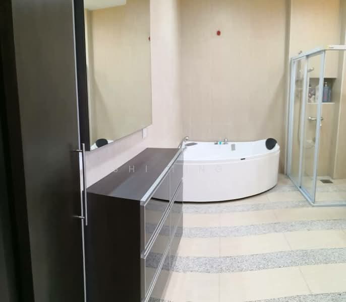 Semi-Detached House for Sale in Taman Pelangi (Johor Bahru) - Shi Ting - Bathroom - PropertyGuru.com.my