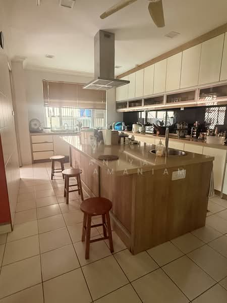 2.5-storey Terraced House for Sale in USJ Heights (Subang Jaya) - Daniya Subramaniam - Kitchen - PropertyGuru.com.my