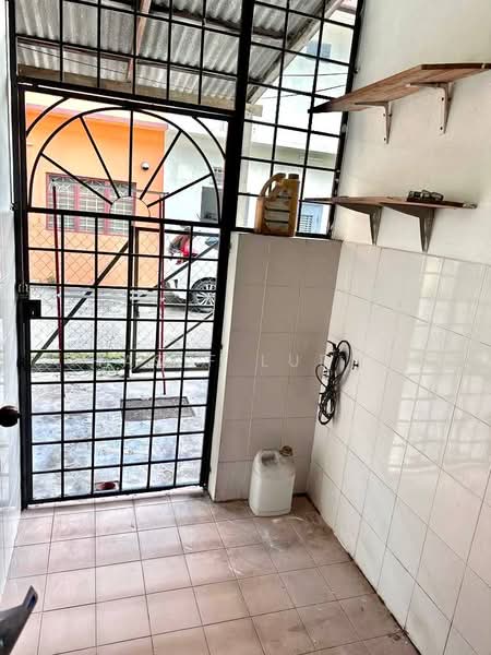 2.5-storey Terraced House for Rent in Taman Koperasi Cuepacs (Cheras) - Hasif Ludin - Entrance - PropertyGuru.com.my