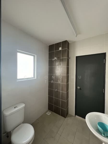 Terraced House for Rent in Seremban (Negeri Sembilan) - Cheong Hu Tan - Bathroom - PropertyGuru.com.my