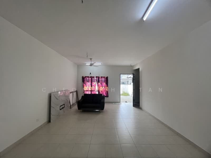 Terraced House for Rent in Seremban (Negeri Sembilan) - Cheong Hu Tan - Living Room - PropertyGuru.com.my