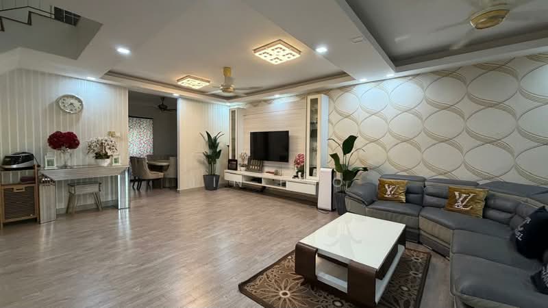 Bandar Saujana Utama untuk Untuk Dijual - RM 690,000, Mac 2026 - Living Room - PropertyGuru.com.my