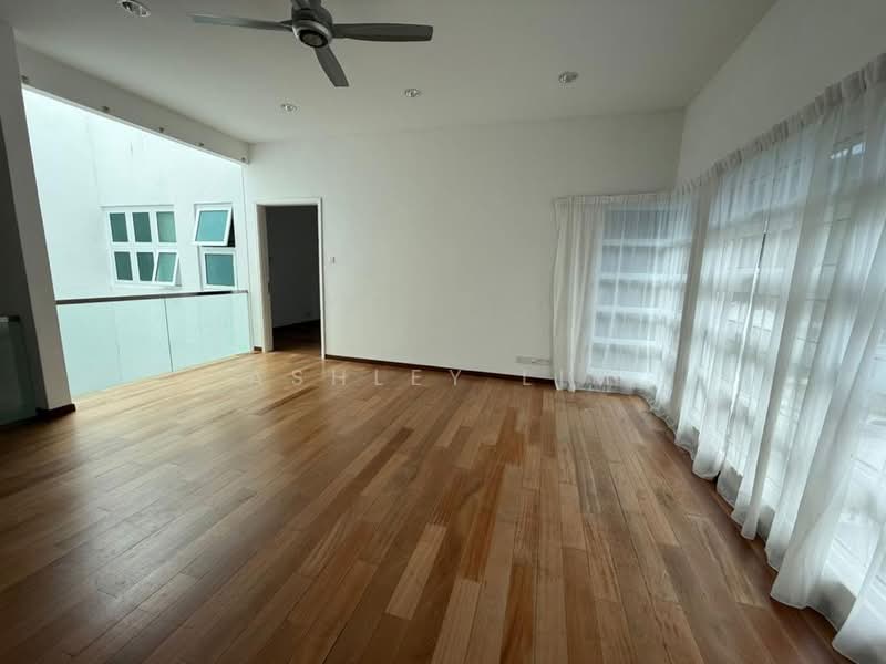 Landed 3 Storey Semi D Rent Tanjung Bungah untuk Untuk Disewa - RM 5,500 /bulan, Feb 2026 - Living Room - PropertyGuru.com.my