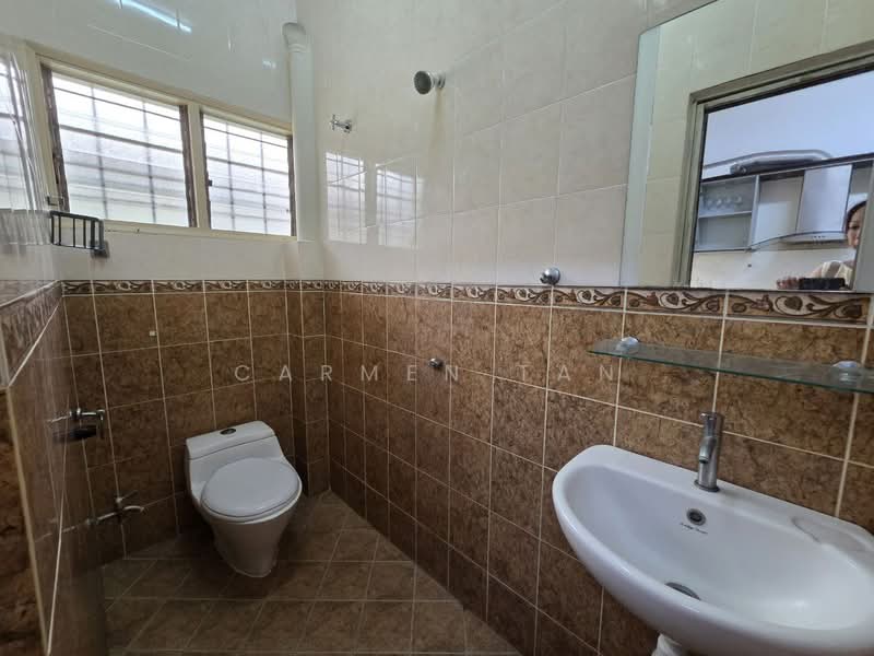 Happy Garden untuk Untuk Dijual - RM 1,200,000, Mac 2026 - Bathroom - PropertyGuru.com.my