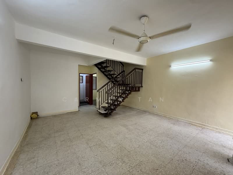 3-storey Terraced House for Sale in Sri Petaling (Kuala Lumpur) - Carmen Tan - Living Room - PropertyGuru.com.my