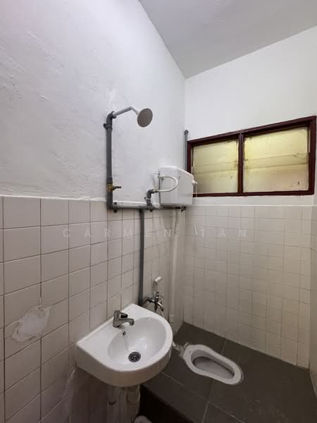 3-storey Terraced House for Sale in Sri Petaling (Kuala Lumpur) - Carmen Tan - Bathroom - PropertyGuru.com.my