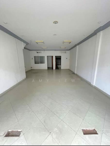 Shop for Rent in Jerantut (Pahang) - Amy Lew - Interior - PropertyGuru.com.my