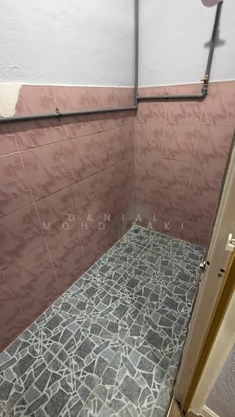 Taman Kucai untuk Untuk Dijual - RM 380,000, Feb 2026 - Bathroom - PropertyGuru.com.my