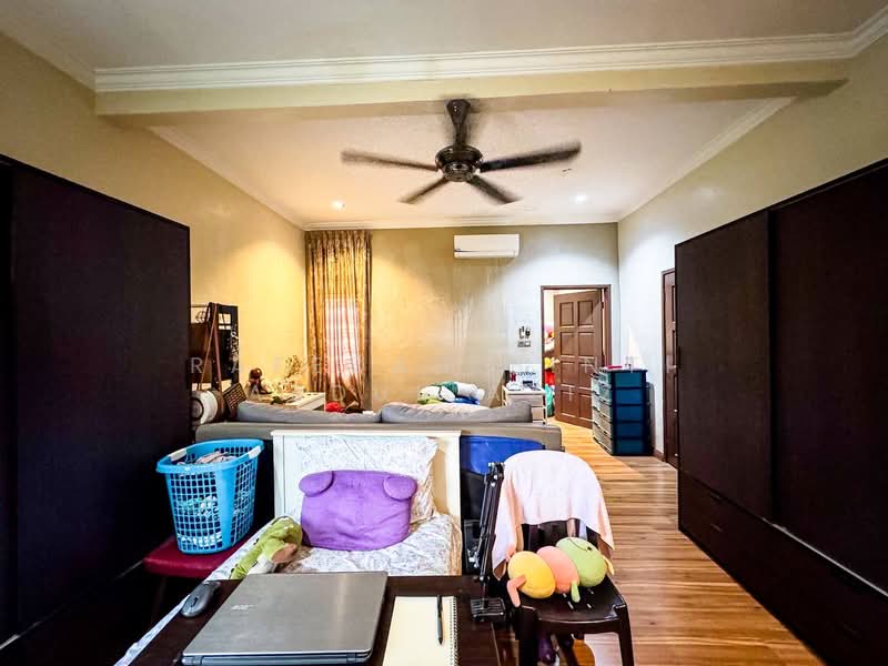 Bungalow for Sale in Shah Alam (Selangor) - Rafedah Binti Abdul Aziz - Living Room - PropertyGuru.com.my