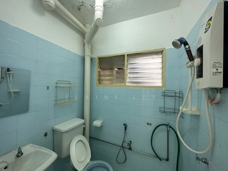 Villa Condominium untuk Untuk Disewa - RM 1,300 /bulan, Feb 2026 - Bathroom - PropertyGuru.com.my