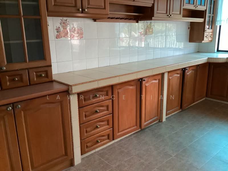 Terraced House for Sale in Kajang (Selangor) - Lawrence Tian - Kitchen - PropertyGuru.com.my