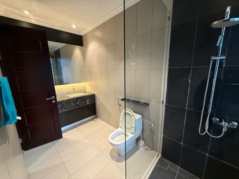 Windsor estate at green heights opesite kuching Sarawak Malaysia for rent untuk Untuk Disewa - RM 10,000 /bulan, Feb 2026 - Bathroom - PropertyGuru.com.my