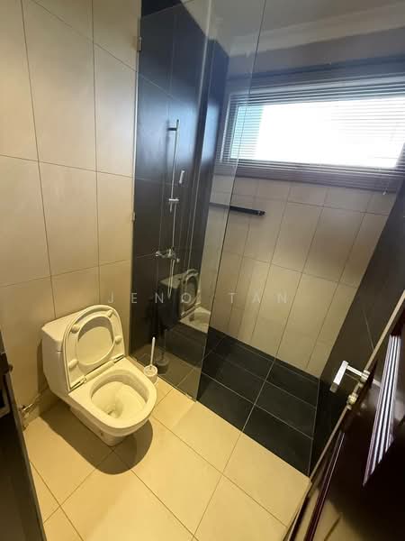 Windsor estate at green heights opesite kuching Sarawak Malaysia for rent untuk Untuk Disewa - RM 10,000 /bulan, Feb 2026 - Bathroom - PropertyGuru.com.my