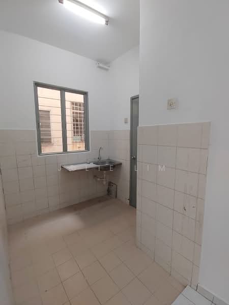 Cheras Business Centre untuk Untuk Disewa - RM 1,200 /bulan, Feb 2026 - Kitchen - PropertyGuru.com.my