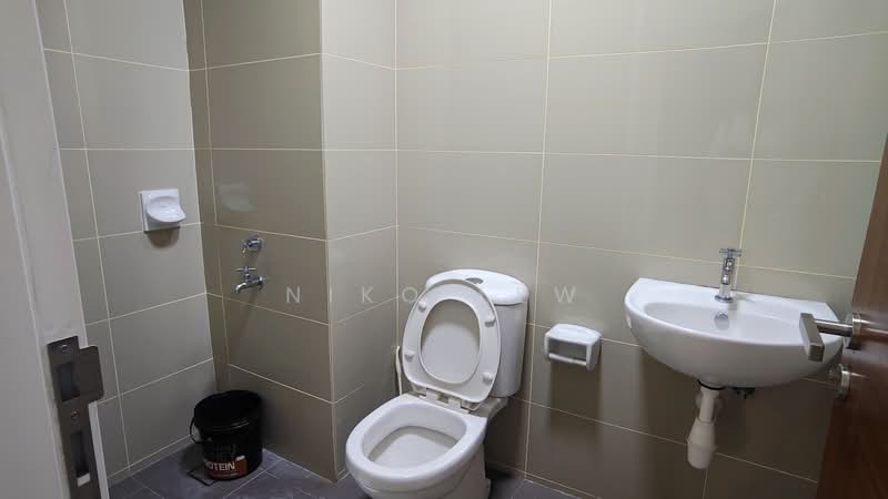 Service Residence for Rent at The Astaka @ 1 Bukit Senyum - Niko Lew - Bathroom - PropertyGuru.com.my