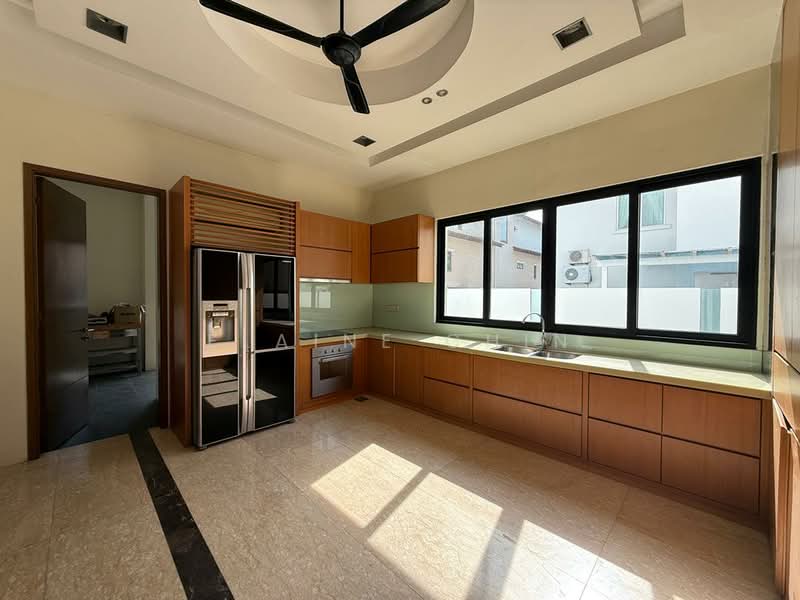 Bungalow for Rent in Petaling Jaya (Selangor) - Elaine Chin - Kitchen - PropertyGuru.com.my