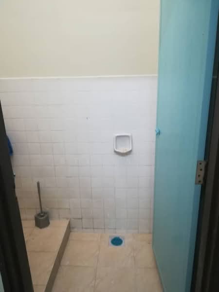 1-storey Terraced House for Sale in Taman Sri Desa (Ipoh) - Steven . - Bathroom - PropertyGuru.com.my