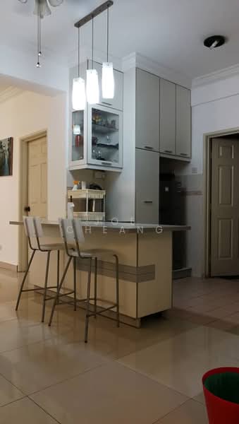 Pelangi Astana untuk Untuk Disewa - RM 1,900 /bulan, Mac 2026 - Kitchen - PropertyGuru.com.my