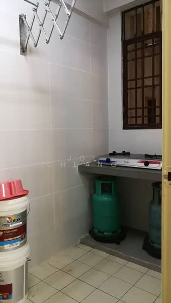 Pelangi Astana untuk Untuk Disewa - RM 1,900 /bulan, Mac 2026 - Kitchen - PropertyGuru.com.my