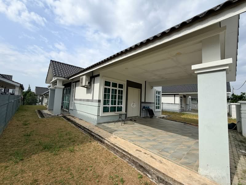 Bungalow for Sale in Jasin (Melaka) - Yeong . - Exterior - PropertyGuru.com.my