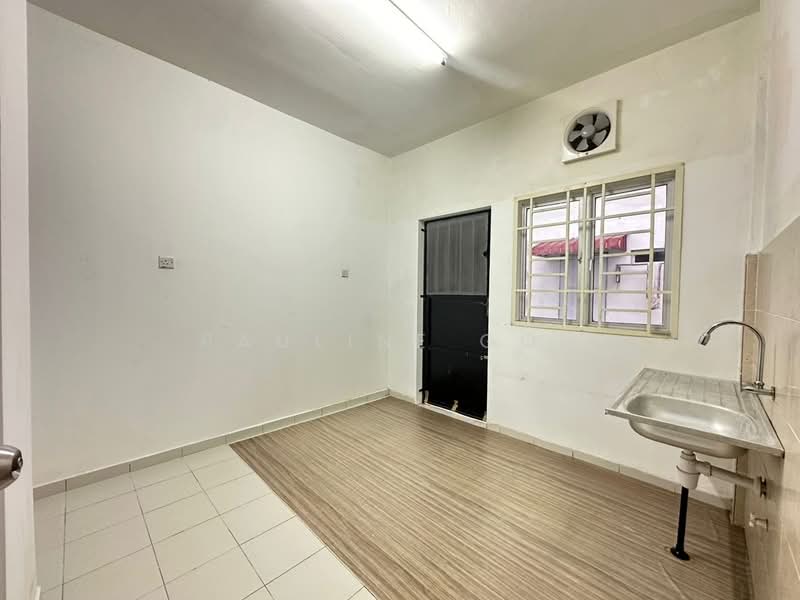 Townhouse for Sale in Taman Scientex Senai (Senai) - Pauline Goh - Kitchen - PropertyGuru.com.my