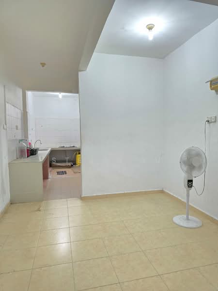 Larkin Indah untuk Untuk Dijual - RM 285,000, Feb 2026 - Kitchen - PropertyGuru.com.my