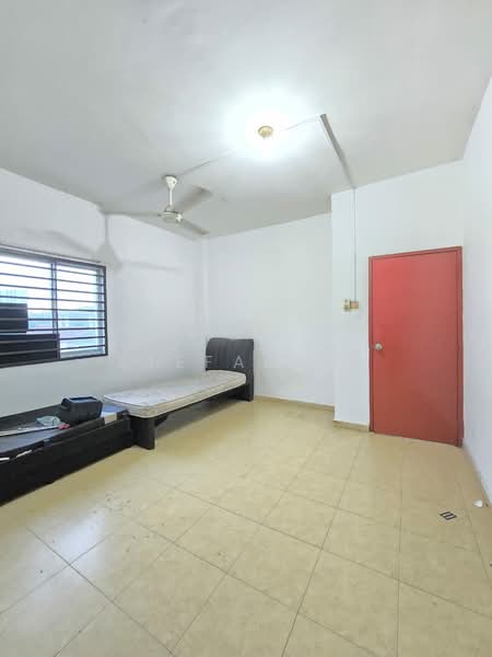 Larkin Indah untuk Untuk Dijual - RM 285,000, Feb 2026 - Bedroom - PropertyGuru.com.my