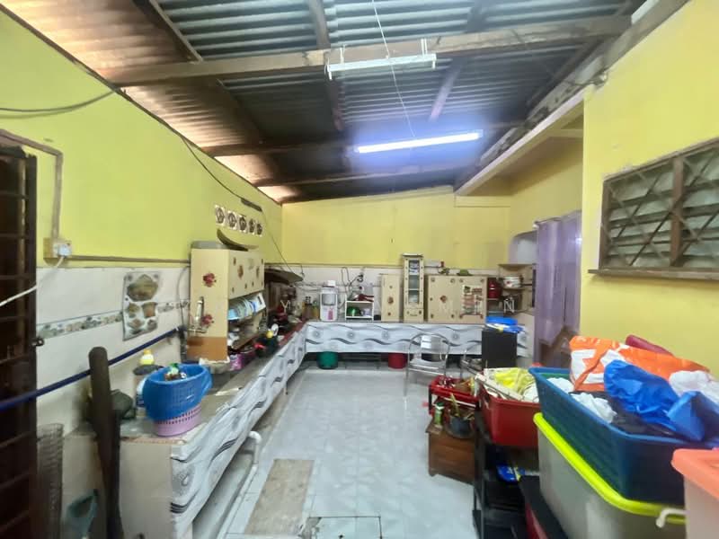 2-storey Terraced House for Sale in Taman Cempaka (Ampang) - Zaty Jasmin - Kitchen - PropertyGuru.com.my