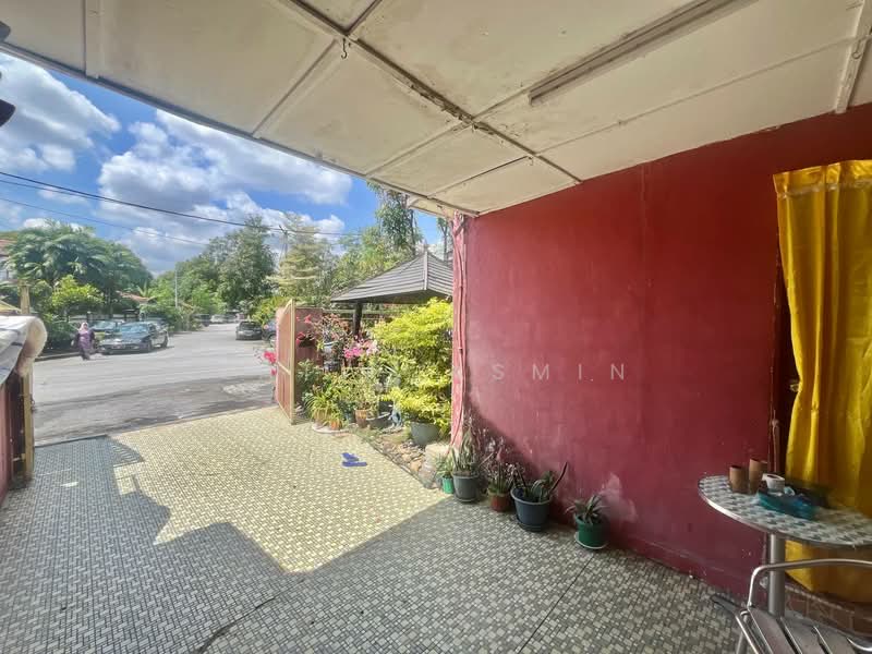 2-storey Terraced House for Sale in Taman Cempaka (Ampang) - Zaty Jasmin - Exterior - PropertyGuru.com.my