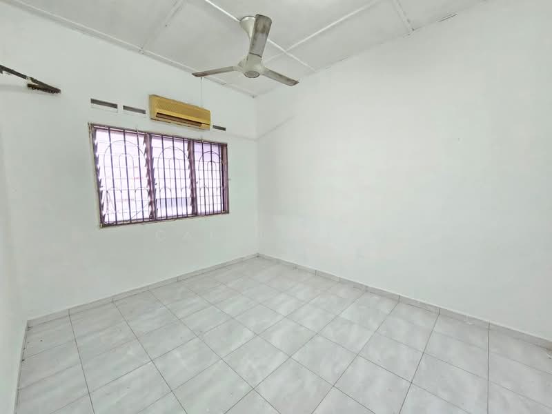 1-storey Terraced House for Sale in Taman Johor Jaya (Johor Bahru) - Calvin Lee - PropertyGuru.com.my