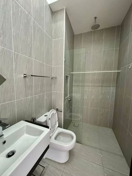2.5-storey Terraced House for Rent in Iskandar Puteri (Nusajaya) (Johor) - Sarah Shaffi - Bathroom - PropertyGuru.com.my