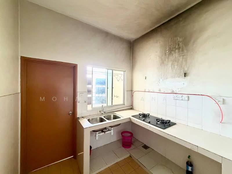 Apartment for Sale at Green Villa - Mohamad Hanafi - Kitchen - PropertyGuru.com.my