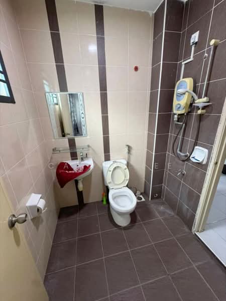 2-storey Terraced House for Sale in Bandar Putra (Kulai) - Calvin Lee - Bathroom - PropertyGuru.com.my