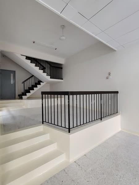 Serviced Residence @ 3 Towers untuk Untuk Disewa - RM 2,000 /bulan, Mac 2026 - Entrance - PropertyGuru.com.my