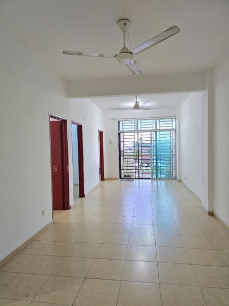 Larkin Indah untuk Untuk Dijual - RM 285,000, Feb 2026 - Living Room - PropertyGuru.com.my