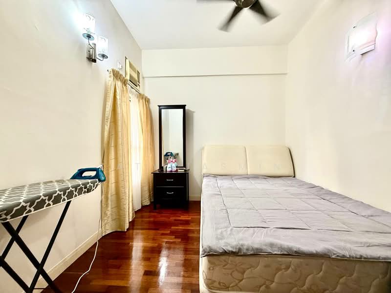 Condominium for Sale at Seri Maya Condominium - Zaty Jasmin - Bedroom - PropertyGuru.com.my