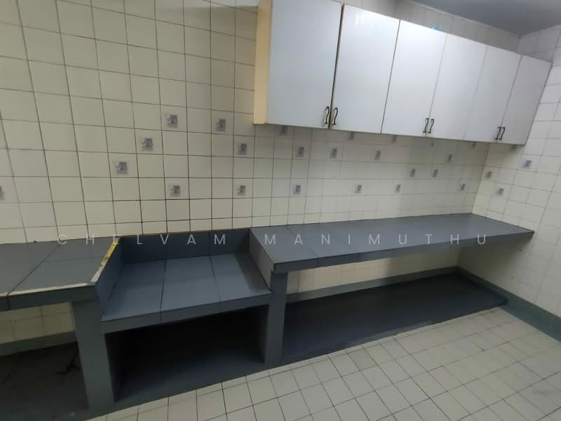 Condominium for Sale at The Pines - Chelvam Manimuthu - Kitchen - PropertyGuru.com.my