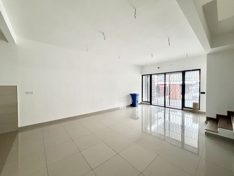 2-storey Terraced House for Sale in Elmina (Shah Alam) - Alif Saad - Living Room - PropertyGuru.com.my