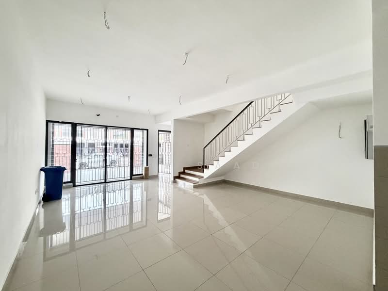 2-storey Terraced House for Sale in Elmina (Shah Alam) - Alif Saad - Living Room - PropertyGuru.com.my