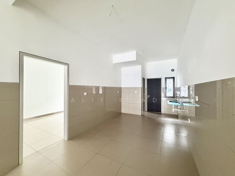 2-storey Terraced House for Sale in Elmina (Shah Alam) - Alif Saad - Kitchen - PropertyGuru.com.my