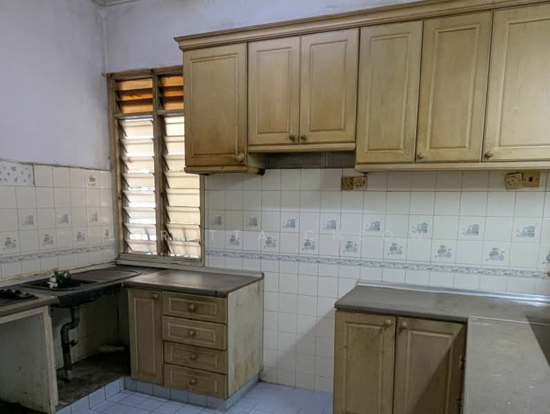 Subang Perdana Goodyear Court 6 untuk Untuk Dijual - RM 315,000, Feb 2026 - Kitchen - PropertyGuru.com.my