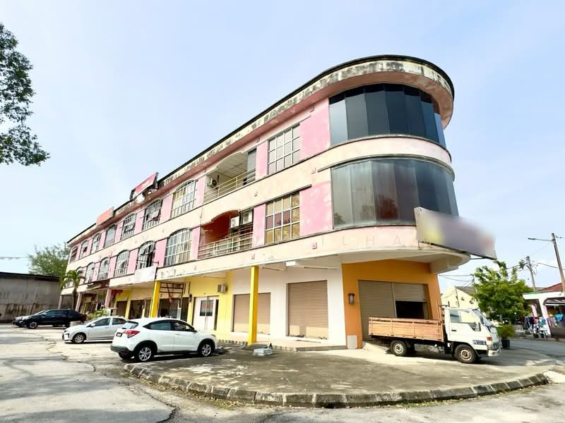 Shop for Sale in Klang (Selangor) - Syamsul Ilham - Exterior - PropertyGuru.com.my