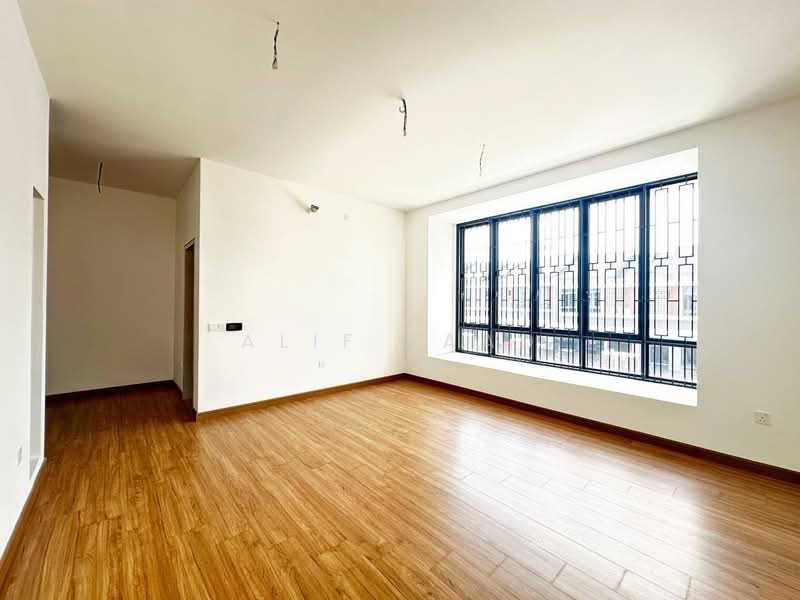 2-storey Terraced House for Sale in Elmina (Shah Alam) - Alif Saad - Living Room - PropertyGuru.com.my