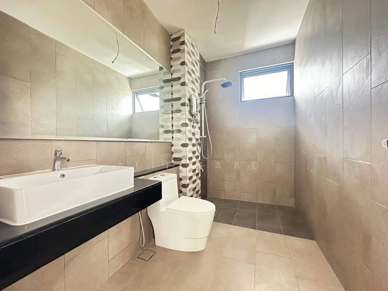 2-storey Terraced House for Sale in Elmina (Shah Alam) - Alif Saad - Bathroom - PropertyGuru.com.my