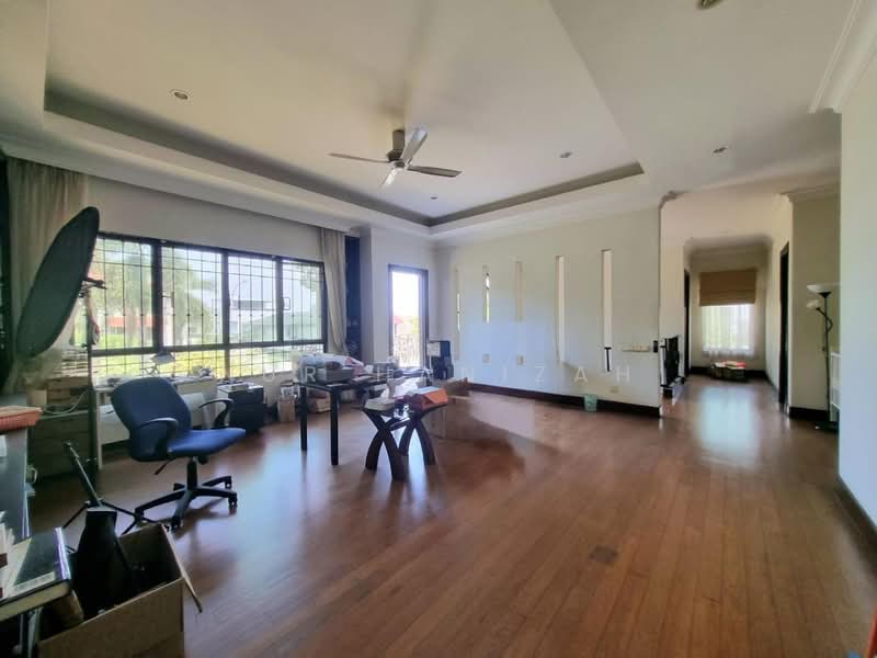 Bungalow for Sale in Kayangan Heights (Shah Alam) - Nur Hanizah - Living Room - PropertyGuru.com.my