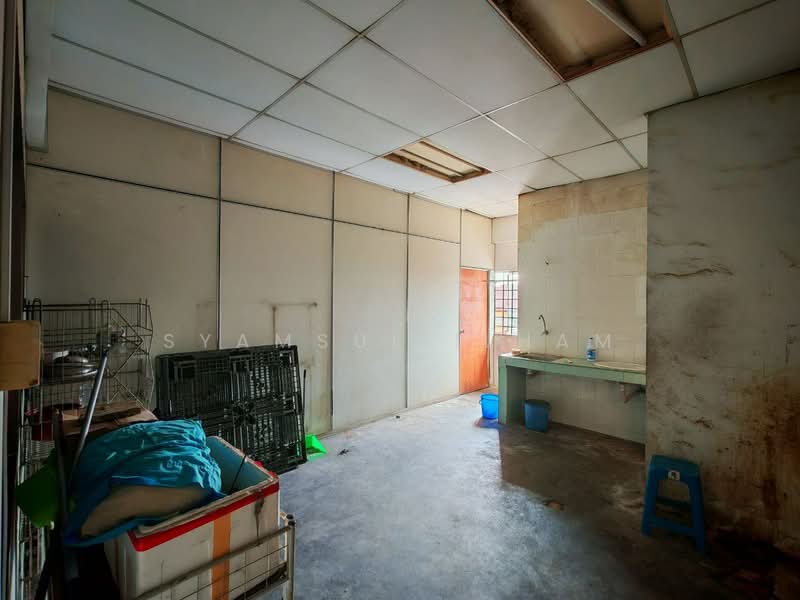 TAMAN DESA SUBANG untuk Untuk Dijual - RM 1,200,000, Mac 2026 - Kitchen - PropertyGuru.com.my