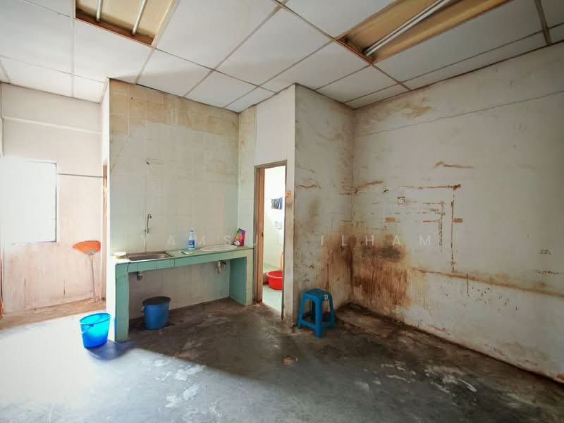 TAMAN DESA SUBANG untuk Untuk Dijual - RM 1,200,000, Mac 2026 - Kitchen - PropertyGuru.com.my