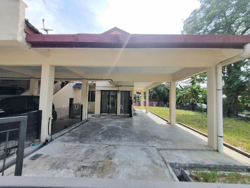 Townhouse for Sale in Taman Puncak Perdana (Shah Alam) - Nur Hanizah - Exterior - PropertyGuru.com.my